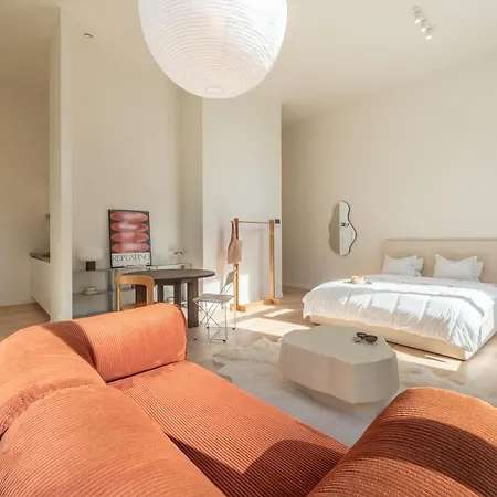 Cosy With Spectacular View From The Rooftop