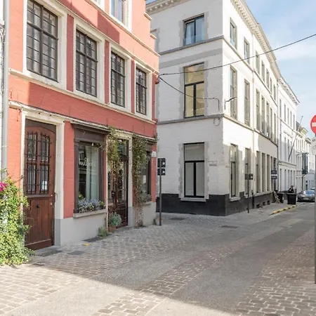 Cosy With Spectacular View From The Rooftop