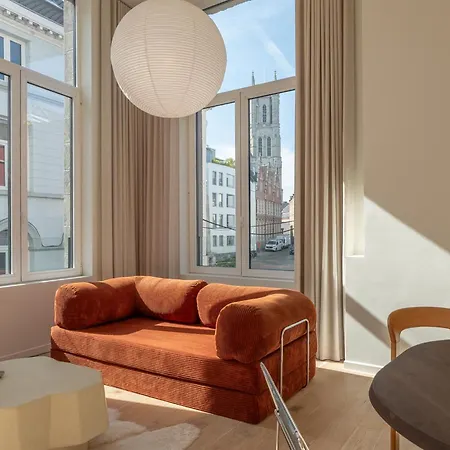 Cosy With Spectacular View From The Rooftop Daire Gent