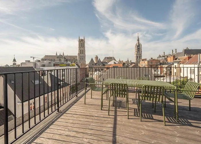 Cosy With Spectacular View From The Rooftop Apartamento